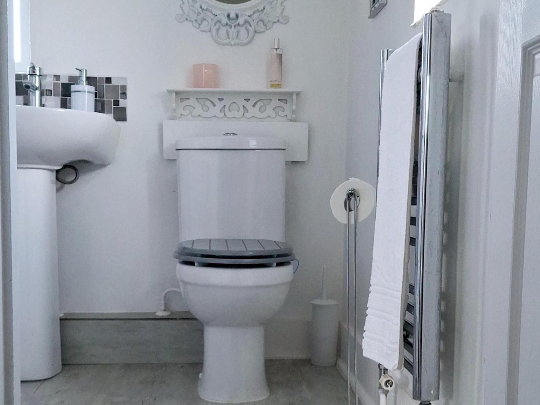 Home From Home Guest House Rochford Oda fotoğraf